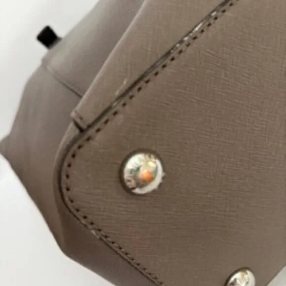Michael Kors Women's Jet Set Travel Large Saffiano Leather Tote Bag in Taupe